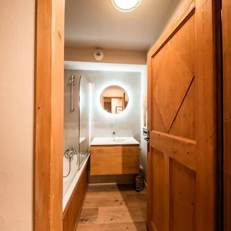 Les Arcs 1950, Ski-in Ski-out For 8 Persons Appartement