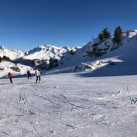 Les Arcs 1950, Ski-in Ski-out For 8 Persons *